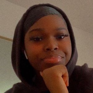 Meet your Posher, Krissy